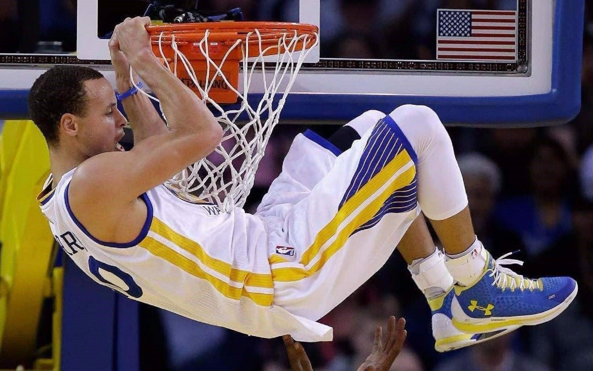 世界游艇挑战赛环保合作伙伴联合募捐活动，游艇设计比赛